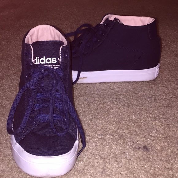 adidas court vantage navy